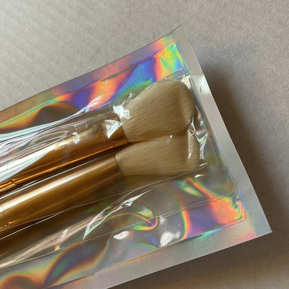 Brushes - Picture 4 of 4